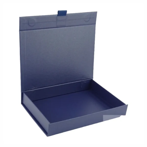 elegantna niska kutiq v tumno sin cvqt 1