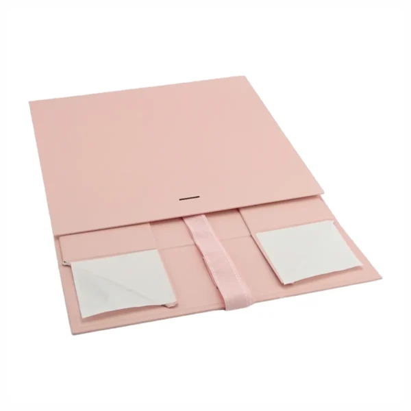 golqma luksozna kutiq s pandelka v svetlo rozov cvqt 2