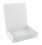 krasiva-bqla-kutiq-ot-tvurd-karton