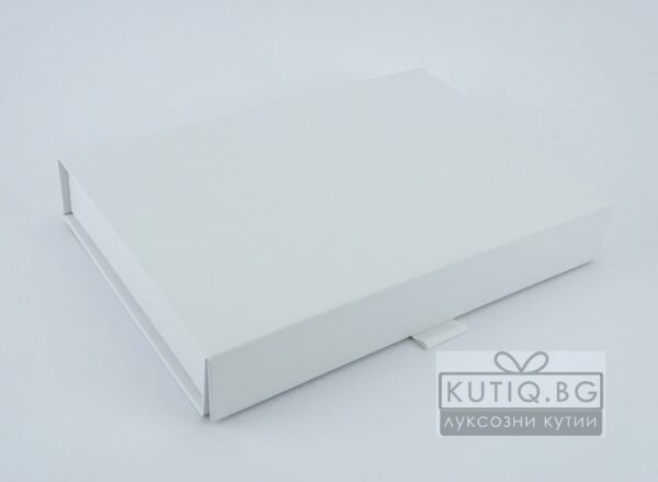 krasiva-bqla-kutiq-ot-kachestven-karton-s-magnitno-zatvarqne krasiva-bqla-kutiq-ot-kachestven-karton-s-magnitno-zatvarqne