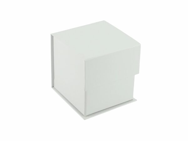 luksozna-bqla-kutiq-kub-v-bql-cvqt-1