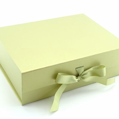 premium-kutiq-v-zlaten-cvqt-s-pandelka