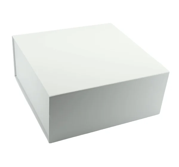 bqla-golqma-luksozna-kutiq-s-razmer-33-33-15