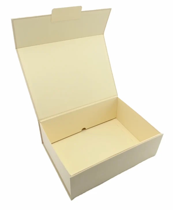 premium-kutiq-ot-len-i-karton-v-cvqt-karton