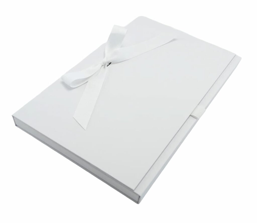 bqla-luksozna-kutiq-za-dokumenti-a4-s-pandelka