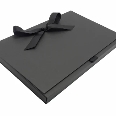 luksozna-cherna-kutiq-za-a4-dokumenti-scaled
